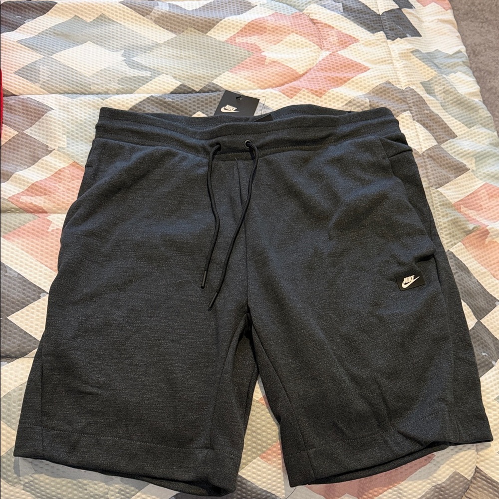Nike Men's Dark Gray Athletic Shorts